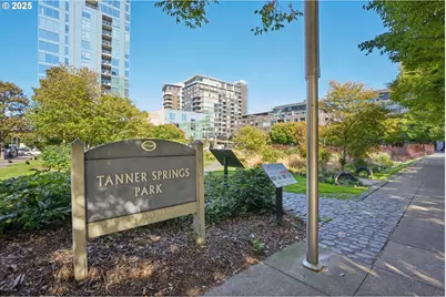 1030 NW 12th Ave #327, Portland, OR 97209 - Photo 28