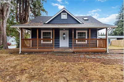 611 NE Pioneer Ave, Castle Rock, WA 98611 - Photo 1