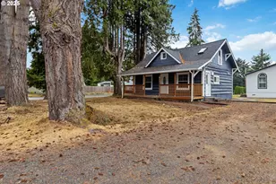 611 NE Pioneer Ave, Castle Rock, WA 98611 - Photo 4