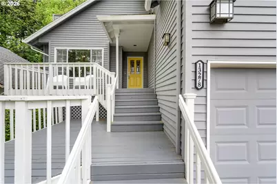 13278 Vermeer Dr, Lake Oswego, OR 97035 - Photo 2