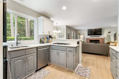 13278 Vermeer Dr, Lake Oswego, OR 97035 - Photo 14