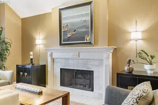 13278 Vermeer Dr, Lake Oswego, OR 97035 - Photo 8