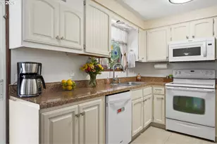 16416 SE Stephens St, Portland, OR 97233 - Photo 4