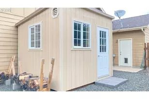 216 Valley View Dr, John Day, OR 97845 - Photo 18