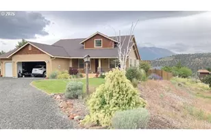 216 Valley View Dr, John Day, OR 97845 - Photo 32