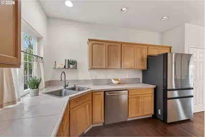 12425 SW Winterview Dr, Tigard, OR 97224 - Photo 16