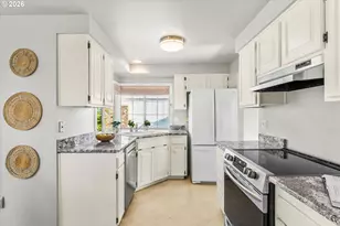 322 SE 151st Ave, Portland, OR 97233 - Photo 16