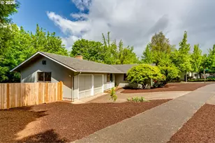 2200 Brittany St, Eugene, OR 97405 - Photo 6