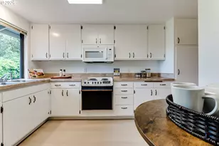 2200 Brittany St, Eugene, OR 97405 - Photo 24