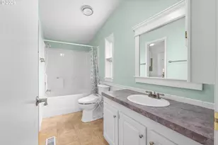 205 Twin Oaks Loop, Winston, OR 97496 - Photo 14