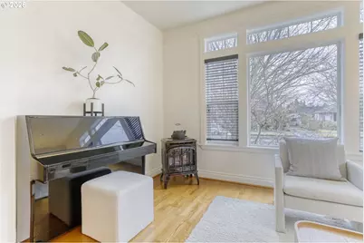 5717 N Denver Ave, Portland, OR 97217 - Photo 8