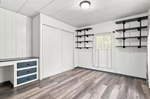 3998 Franklin Blvd, Eugene, OR 97403 - Photo 12