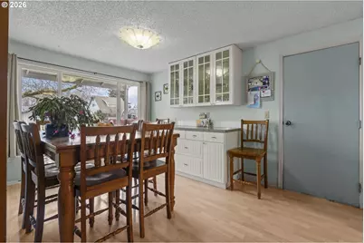 1562 SW Levens St, Dallas, OR 97338 - Photo 8