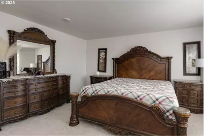 402 Himalaya St NE, Salem, OR 97301 - Photo 8