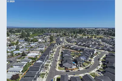 402 Himalaya St NE, Salem, OR 97301 - Photo 40