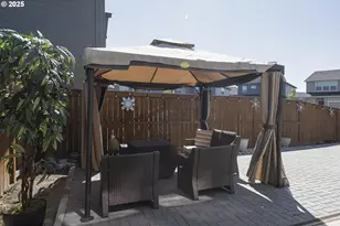 402 Himalaya St. NE, Salem, OR 97301 - Photo 34