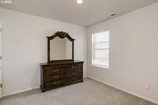 402 Himalaya St. NE, Salem, OR 97301 - Photo 8