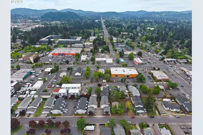 18230 SE Pine St, Portland, OR 97233 - Photo 14