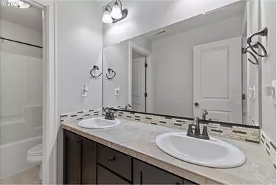 2400 NE 187th Pl, Vancouver, WA 98684 - Photo 36