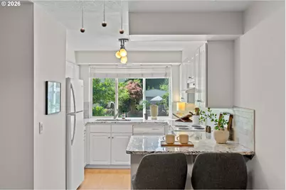 545 S Florida St, Portland, OR 97219 - Photo 14