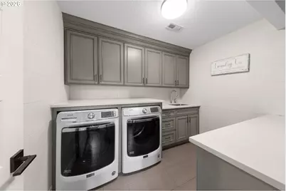 9833 SE Eastview Dr, Happy Valley, OR 97086 - Photo 28