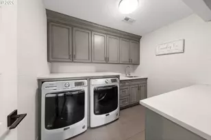 9833 SE Eastview Dr, Happy Valley, OR 97086 - Photo 28