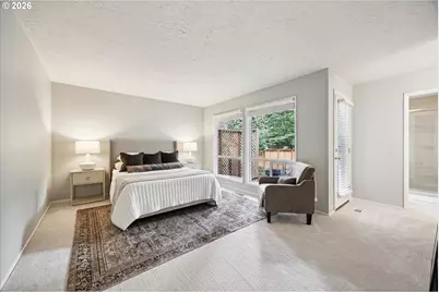 18790 Indian Creek Dr, Lake Oswego, OR 97034 - Photo 22