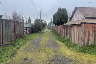 1006 5th St, Springfield, OR 97477 - Photo 44