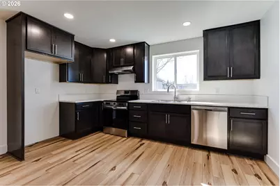 231/233 S 41st Pl, Springfield, OR 97478 - Photo 12