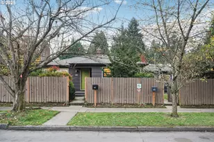 3286 NE Holman St, Portland, OR 97211 - Photo 4