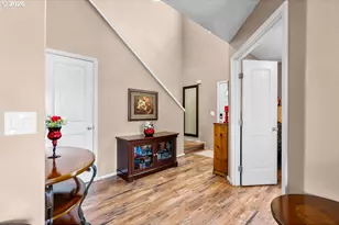 13125 SE Sherman St, Portland, OR 97233 - Photo 4