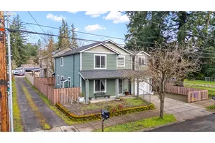 13125 SE Sherman St, Portland, OR 97233 - Photo 2