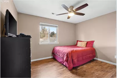 13125 SE Sherman St, Portland, OR 97233 - Photo 18