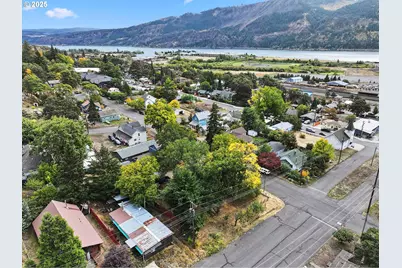 E Franklin St, Bingen, WA 98605 - Photo 10