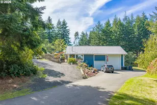 94057 Stemmerman Rd, Coos Bay, OR 97420 - Photo 2