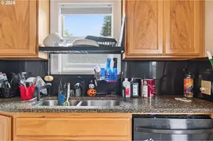 1202 S 3rd Ave, Kelso, WA 98626 - Photo 14