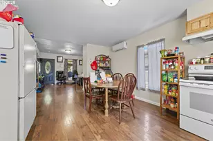 55 W 6th St, Coquille, OR 97423 - Photo 4