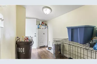 55 W 6th St, Coquille, OR 97423 - Photo 18