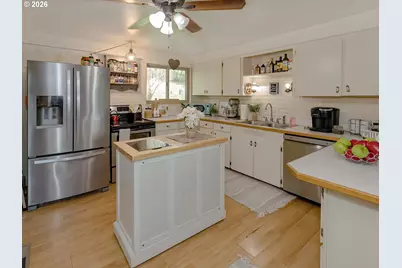 30744 NE 10th St, Washougal, WA 98671 - Photo 6