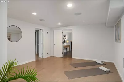 8675 SW Fairway Dr, Portland, OR 97225 - Photo 32