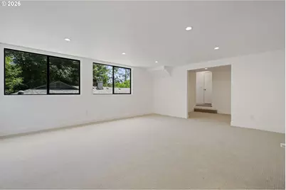 2835 SW Raleighview Dr, Portland, OR 97225 - Photo 30