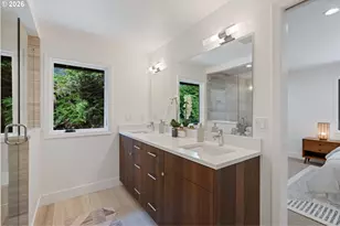 2835 SW Raleighview Dr, Portland, OR 97225 - Photo 28