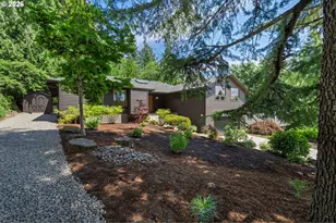 2835 SW Raleighview Dr, Portland, OR 97225 - Photo 40