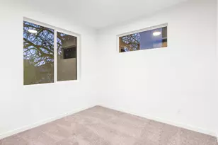 8334 N Bank St, Portland, OR 97203 - Photo 8