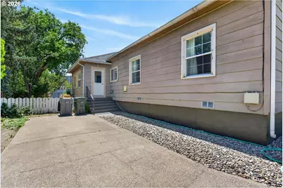 1106 I Ave, La Grande, OR 97850 - Photo 32