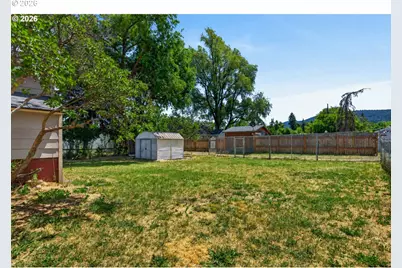 1106 I Ave, La Grande, OR 97850 - Photo 32