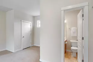 2616 SW Hume Ct, Portland, OR 97219 - Photo 32