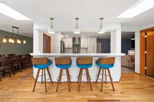 12916 SW 61st Ave, Portland, OR 97219 - Photo 8