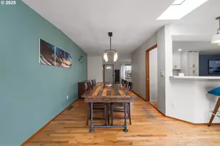 12916 SW 61st Ave, Portland, OR 97219 - Photo 4