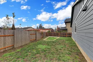 1632 Dotie Dr, Springfield, OR 97477 - Photo 28